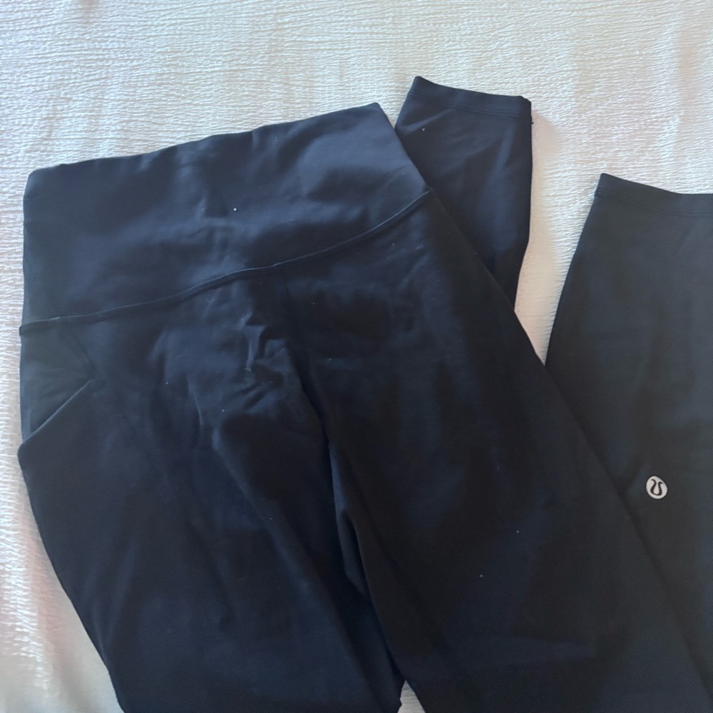 Black Lulu leggings